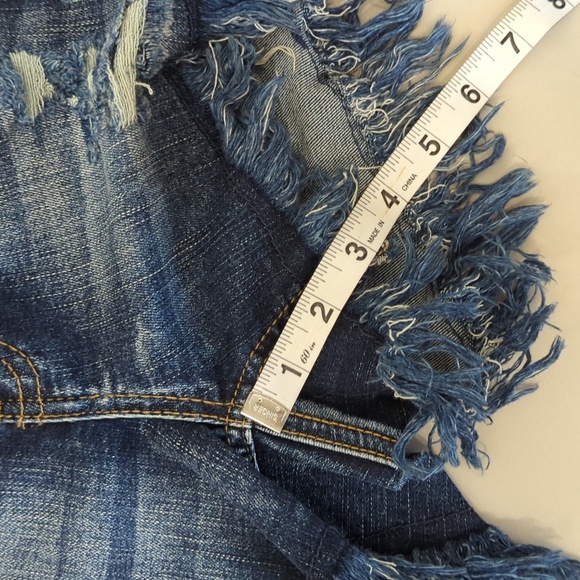 NWT cutoff shorts - Picture 6 of 6
